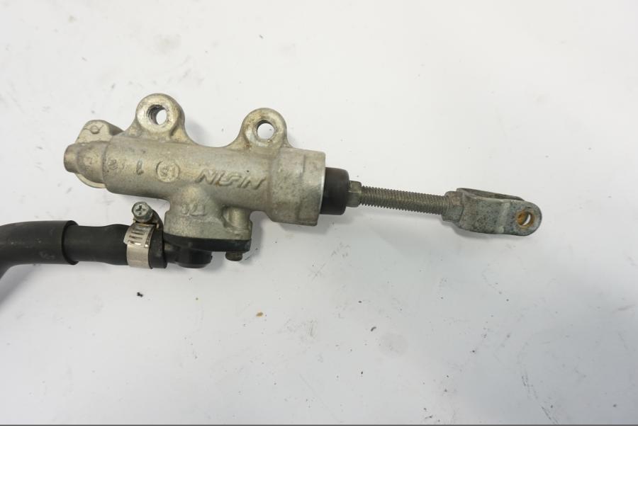 Extrabild1 på Bromshuvudcylinder från en Suzuki GSX-R 750 -1992 motorcykel.