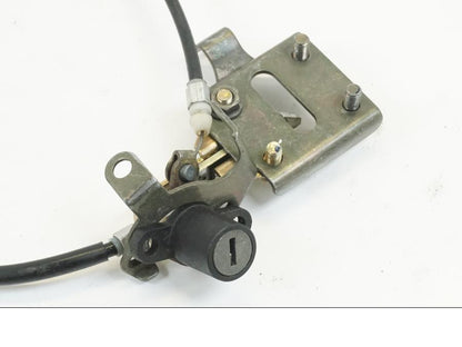 Höger sida på Låssats från en Yamaha YZF R6 -1999 motorcykel.