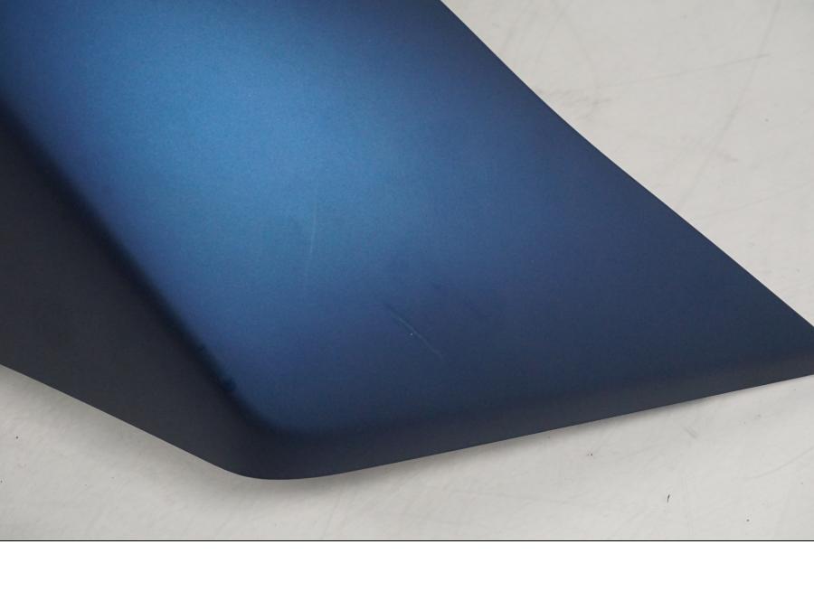 Höger sida på Tankkåpa från en Yamaha Tracer 700 GT -2024 motorcykel.