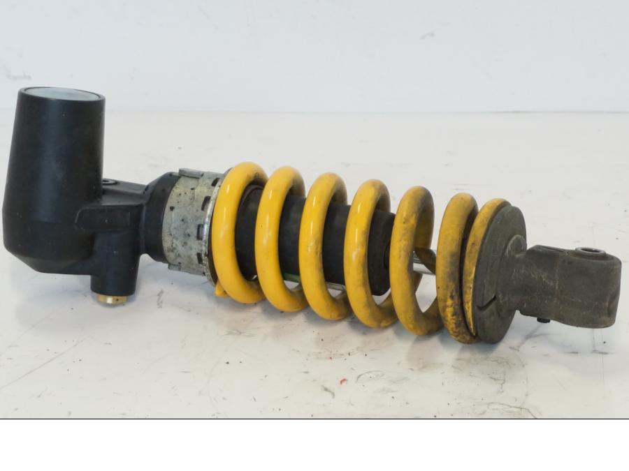 Baksidan på Stötdämpare från en Honda CBR 900 RR -2001 motorcykel.