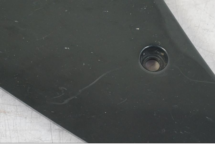 Höger sida på Sidkåpa från en Suzuki GSX 1300 RX -1999 motorcykel.