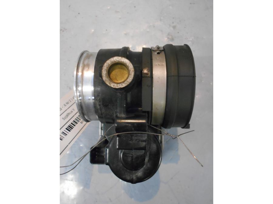 Baksidan på Spjällhus från en BMW R 1200 RS -2016 motorcykel.