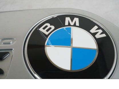 Höger sida på Kylarvinge från en BMW R 1200 GS -2016 motorcykel.