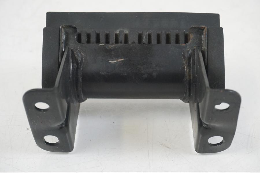 Snett nerifrån på Bensintankfäste från en Suzuki VS 1400 -1999 motorcykel.