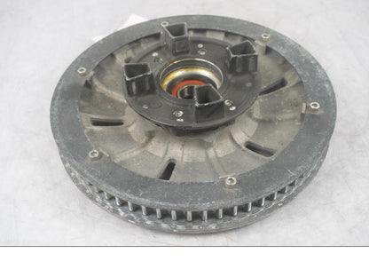 Höger sida på Remdrev från en Kawasaki VN 900 -2008 motorcykel.