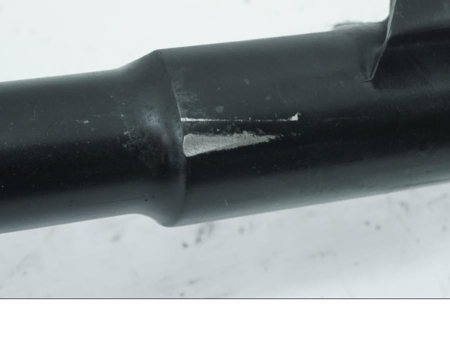 Höger sida på Gaffelben från en Suzuki GSX 1100 EF -1985 motorcykel.