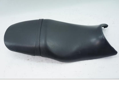 Baksidan på Sadel från en Triumph TT 600 -2000 motorcykel.