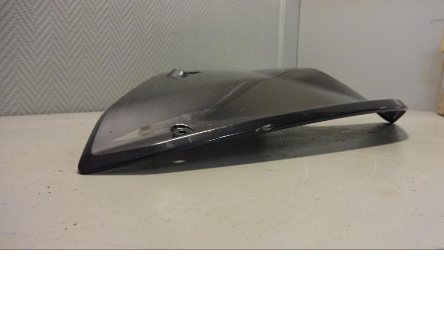 Vänster sida på Sidopanel från en BMW F 800 GT -2015 motorcykel.