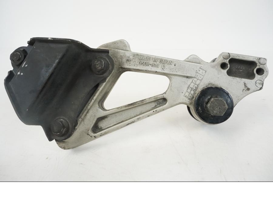 Snett uppifrån på Fotpinnefäste från en Kawasaki ZZR 1100 -1994 motorcykel.