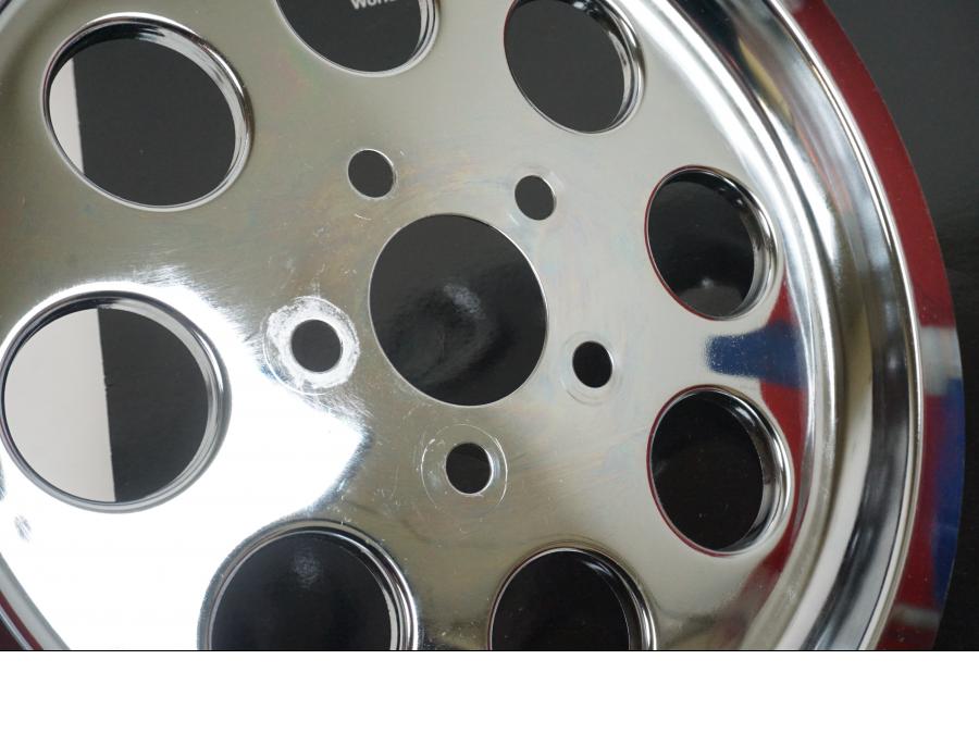 Vänster sida på Remhjulsdekor från en H-D Harley diverse -2024 motorcykel.