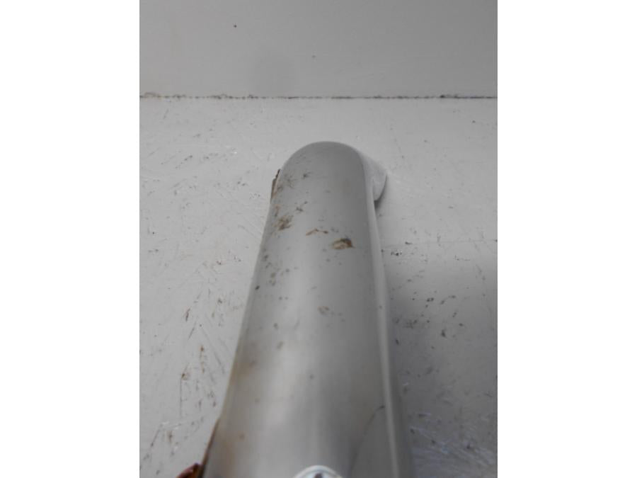 Baksidan på Värmeskydd från en H-D Touring Road King FLHR/I -2004 motorcykel.