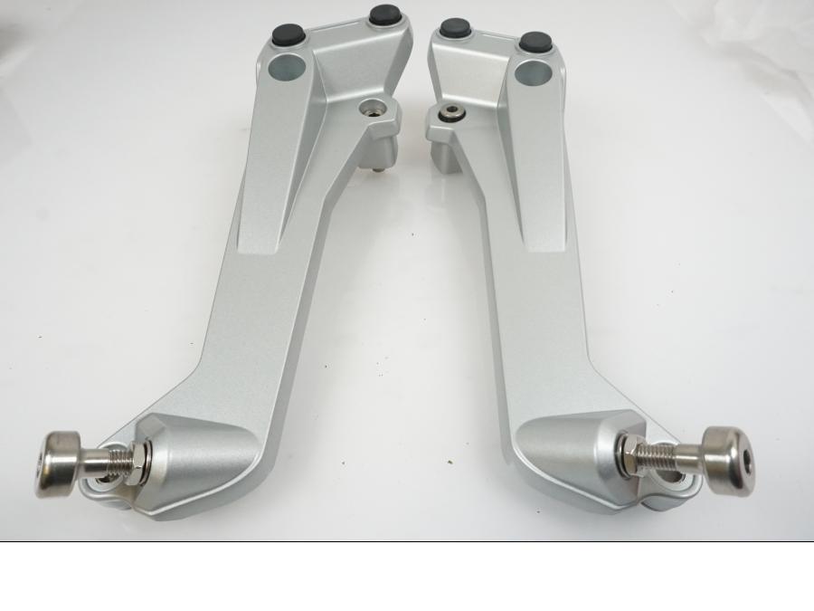 Framsidan på Sidoväskhållare från en BMW R 1200 GS -2016 motorcykel.