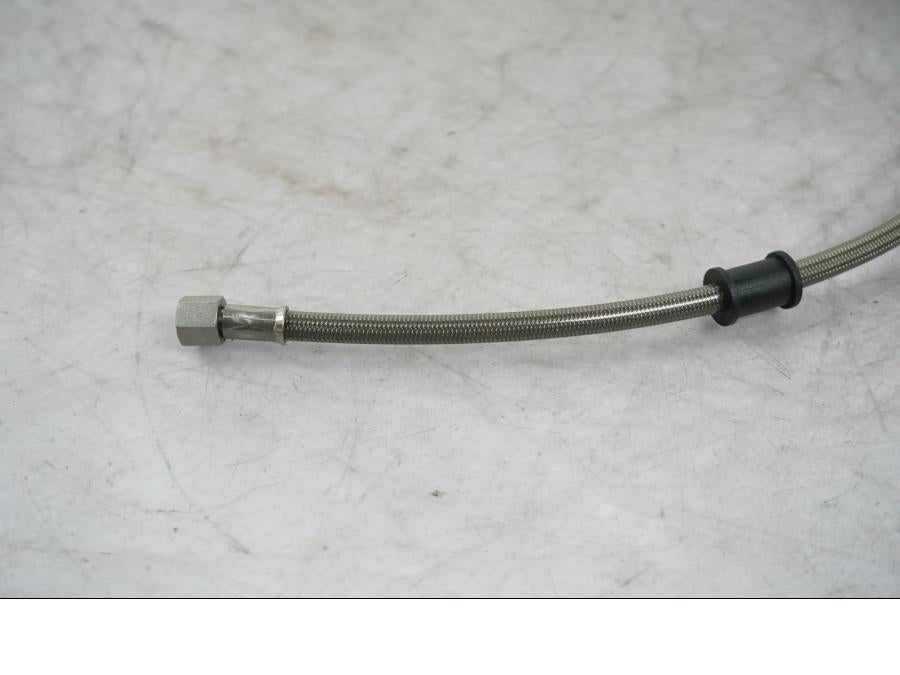 Höger sida på Bromsslang från en Universal Universal -2010 motorcykel.