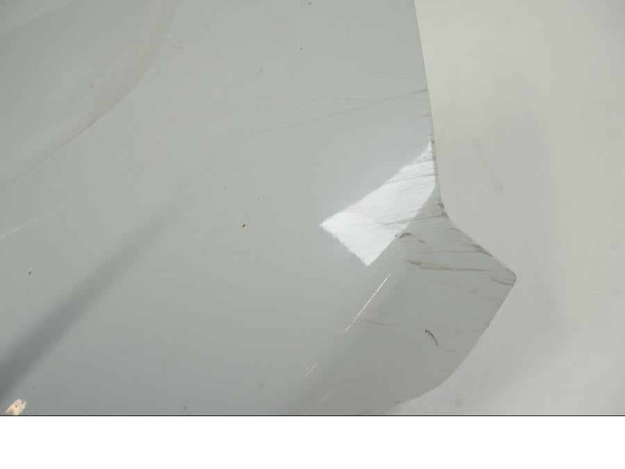 Baksidan på Tankkåpa från en BMW S 1000 R -2019 motorcykel.