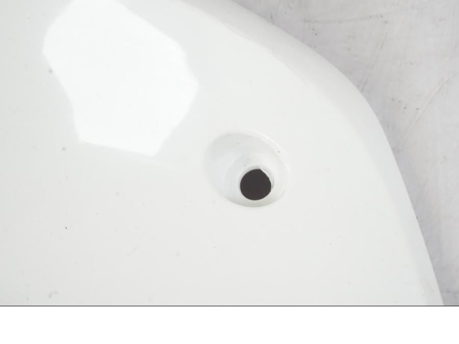 Höger sida på Tankkåpa från en KTM 690 Duke -2015 motorcykel.