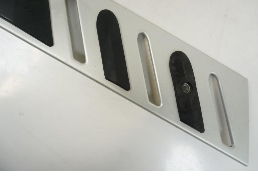 Baksidan på Ramskydd från en BMW F 650 CS -2002 motorcykel.