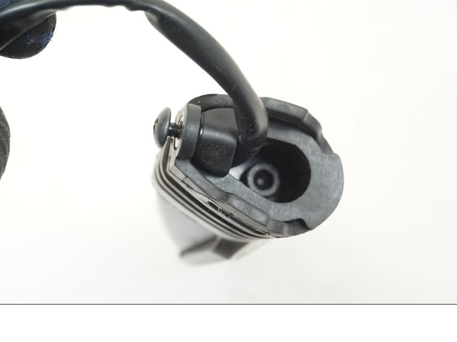 Snett uppifrån på Blinkers LED från en Honda CBR 650 R -2019 motorcykel.