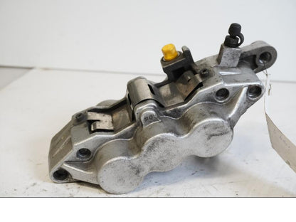 Baksidan på Bromsok från en Kawasaki VN 1500 Mean Streak -2003 motorcykel.