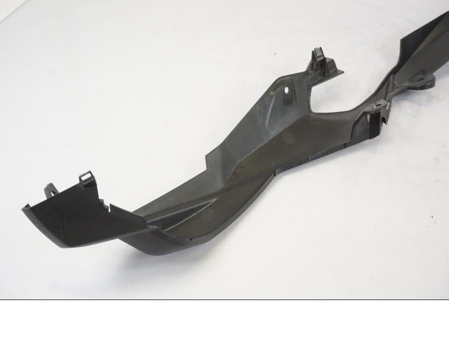 Snett uppifrån på Sidopanel från en BMW S 1000 XR -2019 motorcykel.