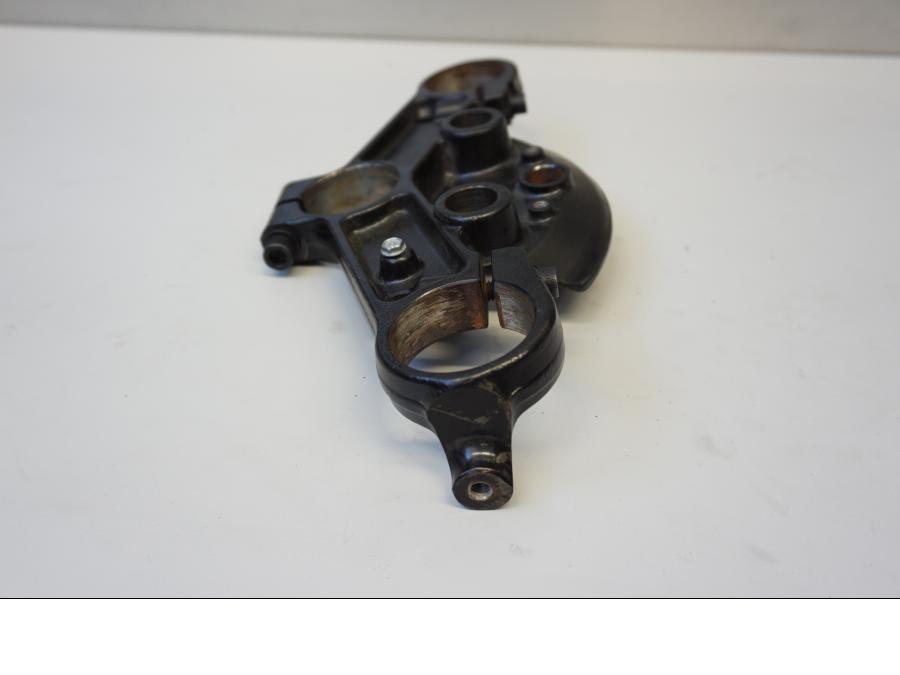 Vänster sida på Gaffelkrona från en H-D Street Glide FLHX -2015 motorcykel.