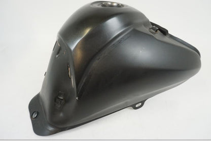 Vänster sida på Bensintank från en Yamaha XT 660 X -2005 motorcykel.