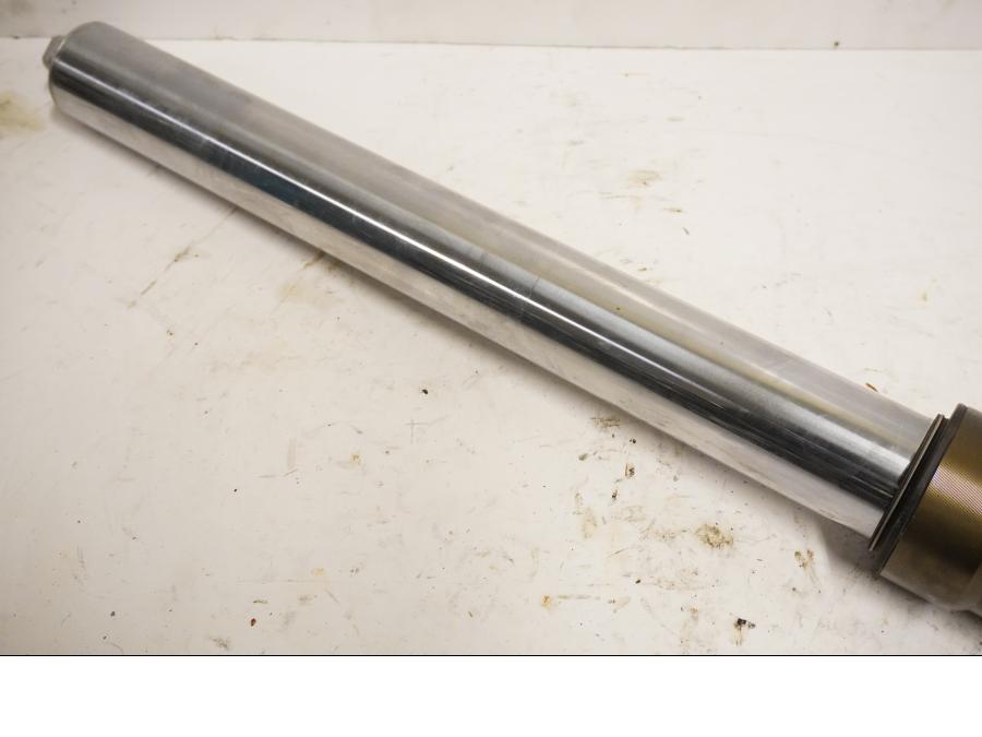 Höger sida på Gaffelben från en Honda CBR 900 RR -1993 motorcykel.