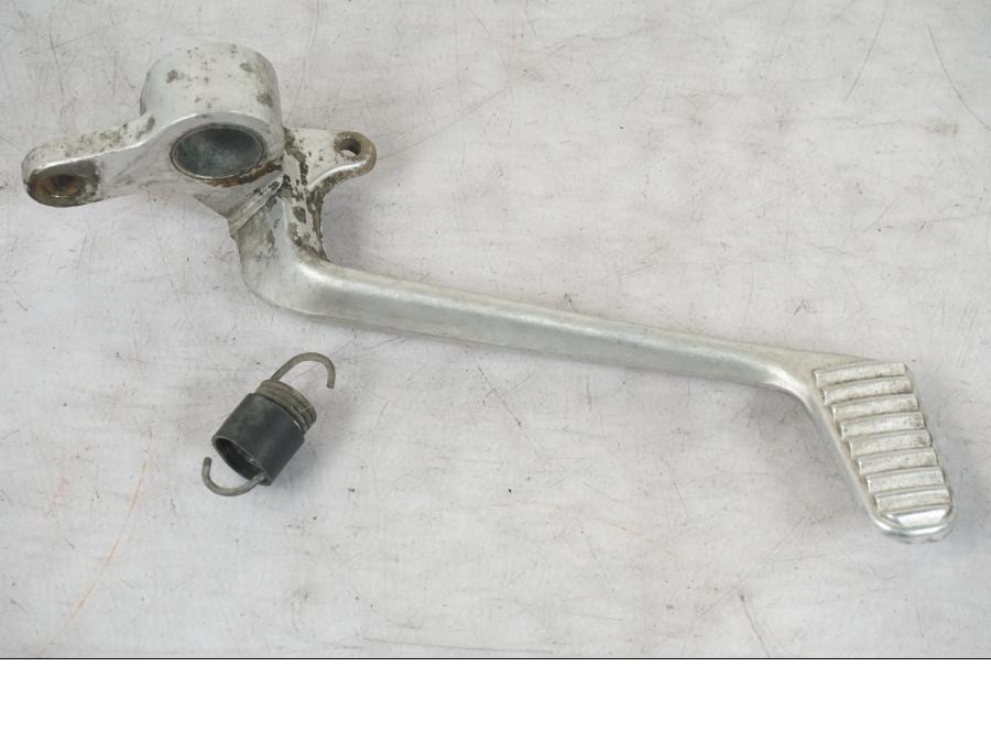 Framsidan på Bromspedal från en Honda CBR 1100 XX -1999 motorcykel.