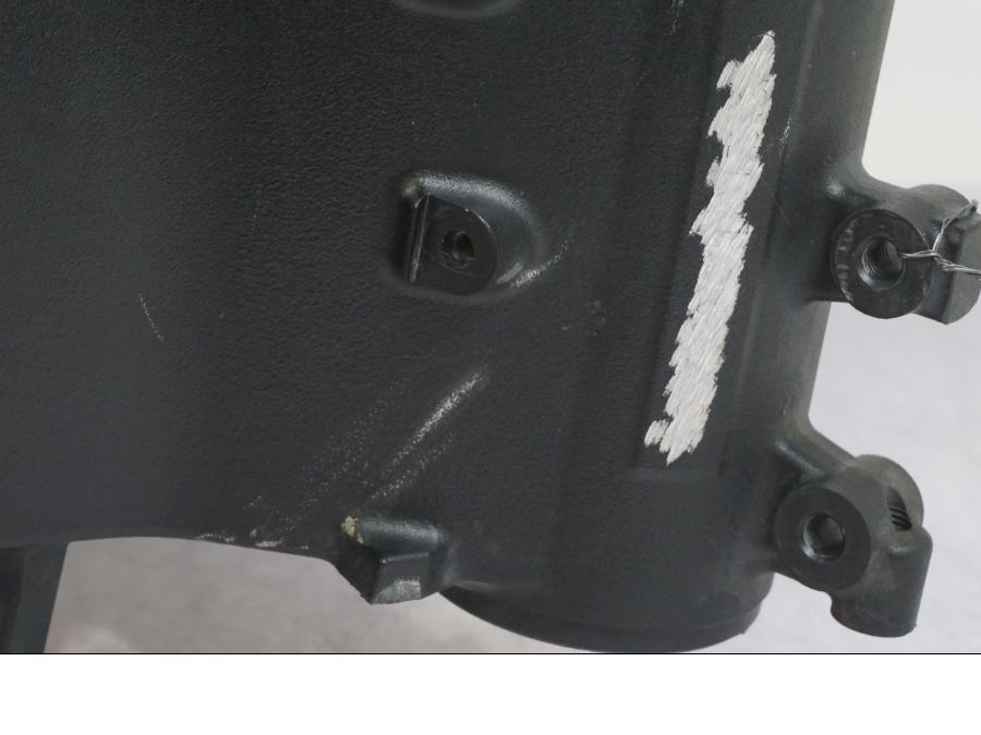 Höger sida på Ram från en Suzuki GSX-R 1000 -2007 motorcykel.