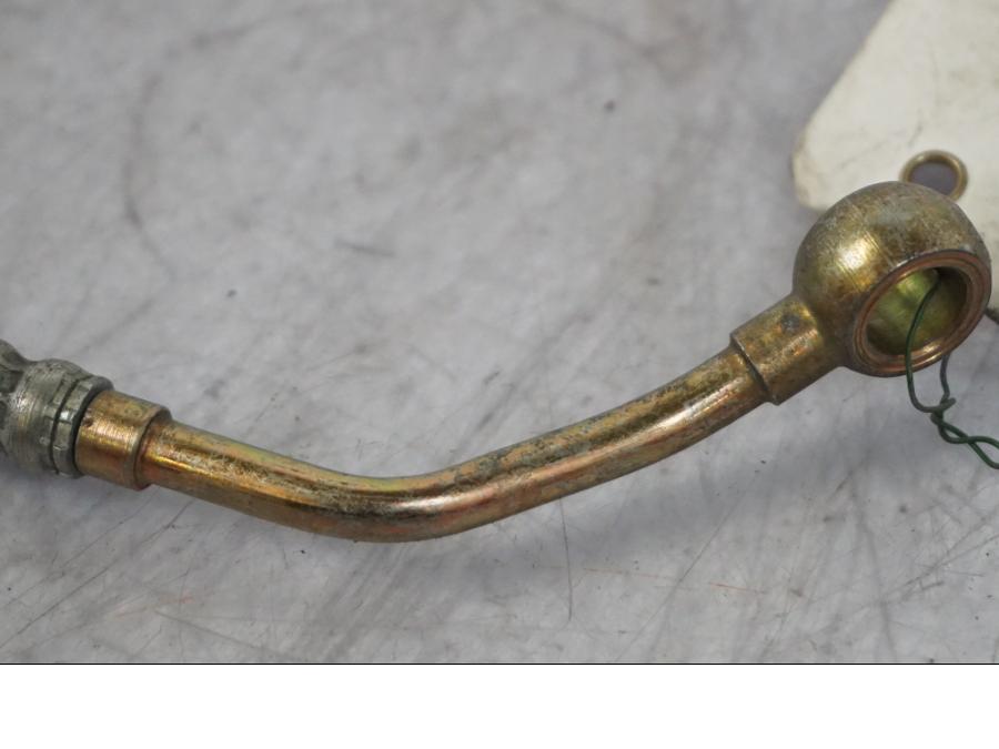 Vänster sida på Bromsslang från en KTM 950 SM -2006 motorcykel.