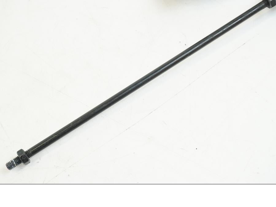 Snett uppifrån på Växelpedal från en Honda CB 650 F Hornet -2017 motorcykel.