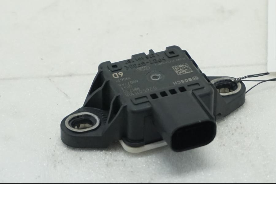 Framsidan på Tilt Sensor från en Ducati Hypermotard -2020 motorcykel.