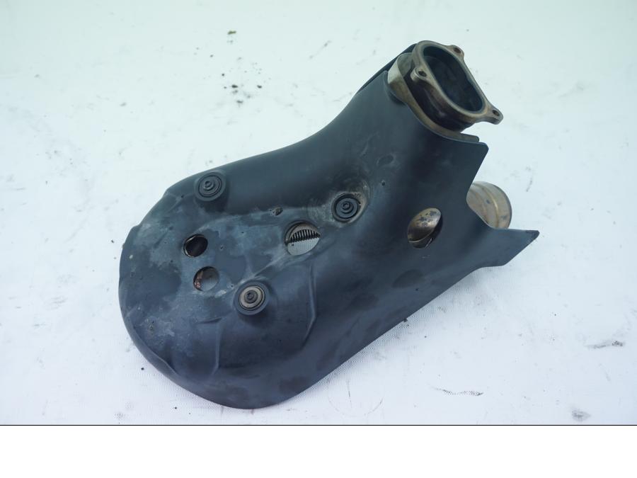 Baksidan på Grenrör från en Ducati 899 Panigale -2015 motorcykel.