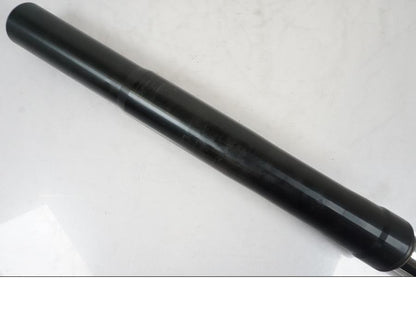 Snett nerifrån på Gaffelben från en Aprilia RS 125 -2000 motorcykel.