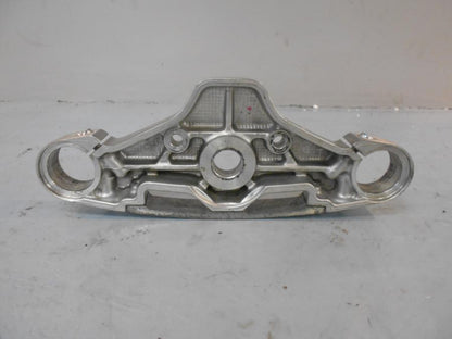 Baksidan på Gaffelkrona från en Kawasaki VN 1500 Classic Tourer -2002 motorcykel.