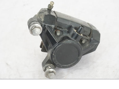 Vänster sida på Bromsok från en Yamaha XVS 1100 -2000 motorcykel.