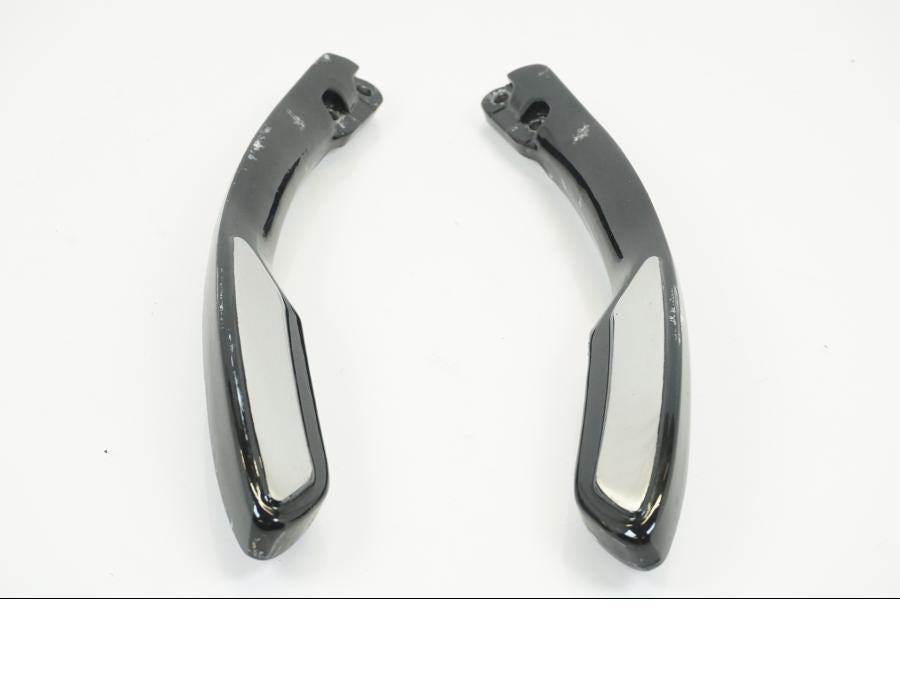 Framsidan på Passagerarhandtag från en Yamaha XV 750 -1998 motorcykel.