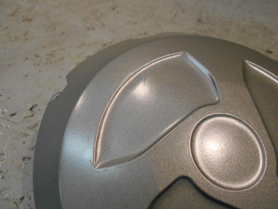 Baksidan på Kopplingskåpa från en BMW S 1000 R -2017 motorcykel.