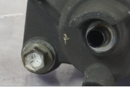 Snett uppifrån på Bromsok från en Suzuki GSX 1300 RX -1999 motorcykel.