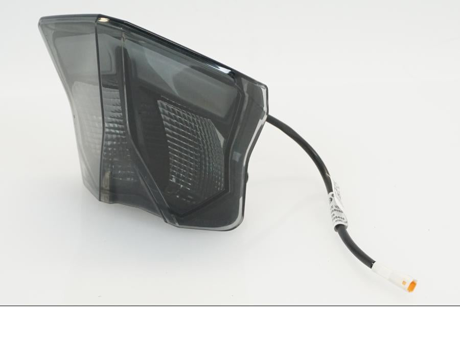 Framsidan på Baklampa från en KTM 1290 Super Duke -2020 motorcykel.