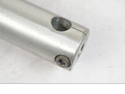 Baksidan på Gaffelben från en Suzuki VL 800 -2002 motorcykel.