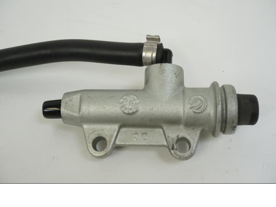 Extrabild1 på Bromshuvudcylinder från en BMW S 1000 R -2019 motorcykel.