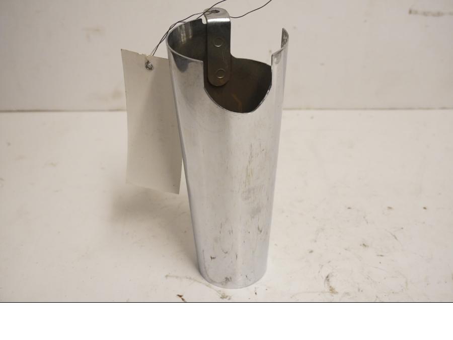 Baksidan på Gaffelbendekor från en Kawasaki VN 1500 -1999 motorcykel.