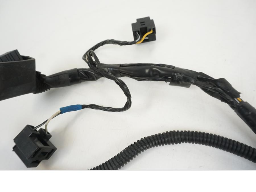 Extrabild1 på Kabelstam från en Suzuki GSX-R 750 -2001 motorcykel.