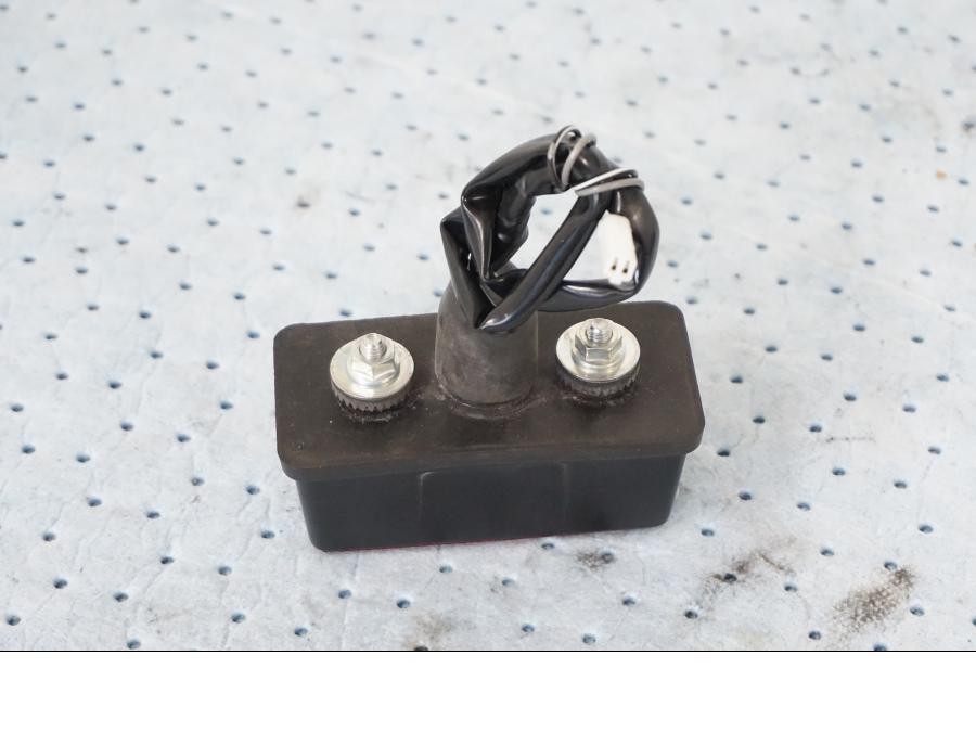 Snett nerifrån på Skyltbelysning från en Suzuki GSX 1300 BK -2008 motorcykel.