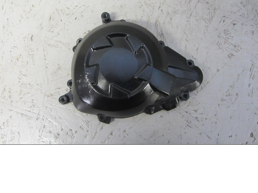 Framsidan på Generatorkåpa från en Kawasaki Z 1000 -2013 motorcykel.