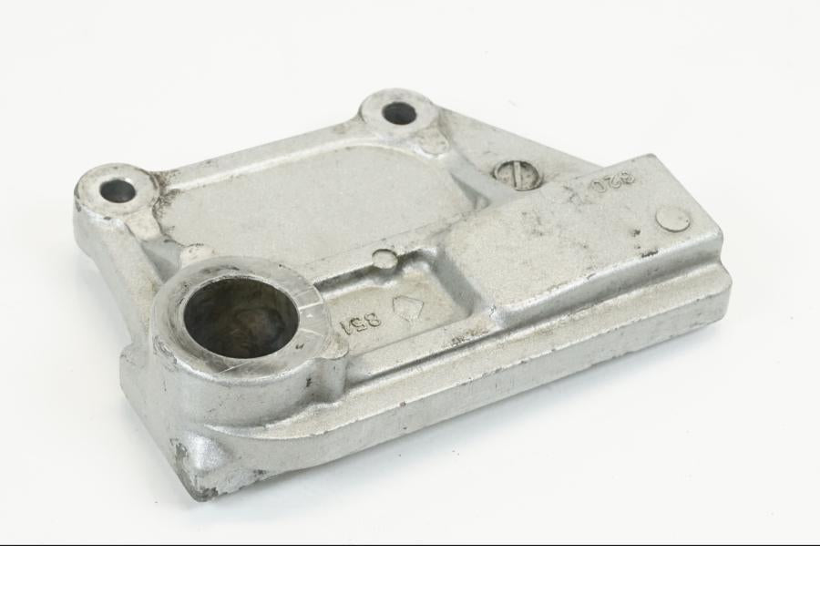 Baksidan på Bromsoksfäste från en Kawasaki ZX-12R -2000 motorcykel.