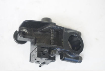 Höger sida på Kopplingsklo från en Kawasaki ER-6N -2006 motorcykel.