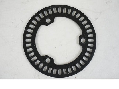 Höger sida på ABS krans från en Yamaha MT-09 -2019 motorcykel.