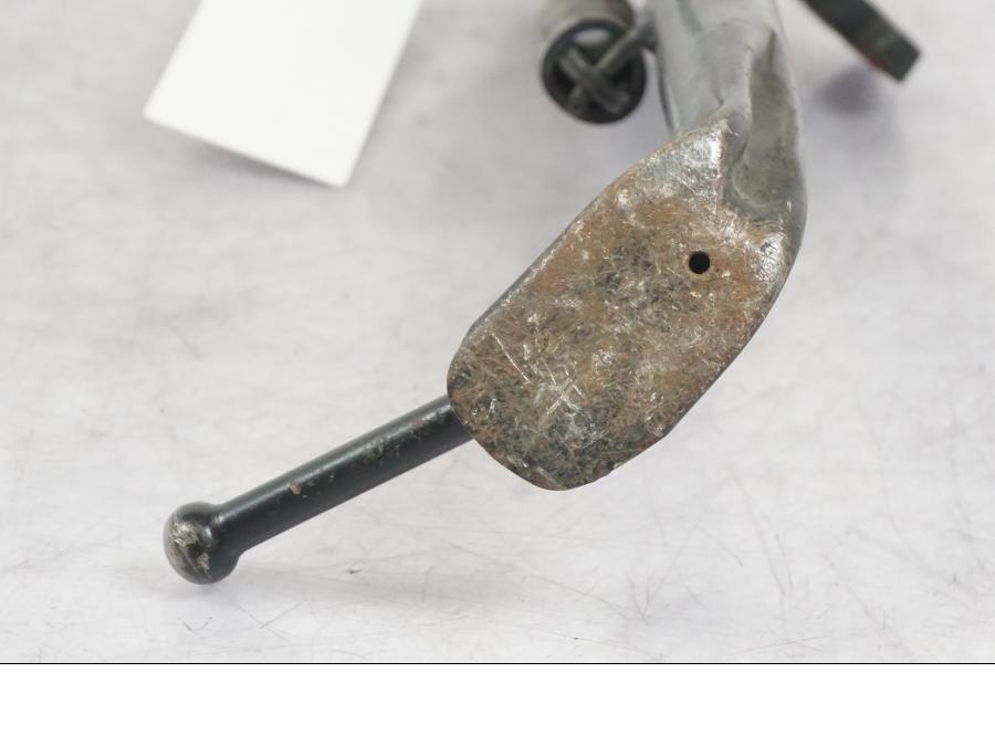 Extrabild1 på Sidostöd från en Yamaha MT-09 -2016 motorcykel.