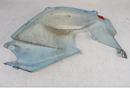 Extrabild2 på Bensintankskåpa från en BMW F 800 R -2018 motorcykel.